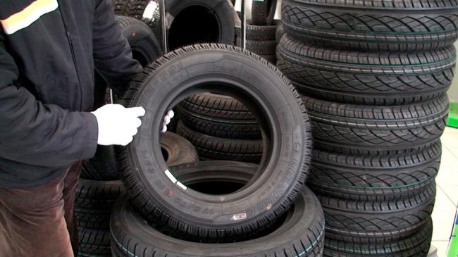 Процедура замены покрышек специалистом Когда требуется замена