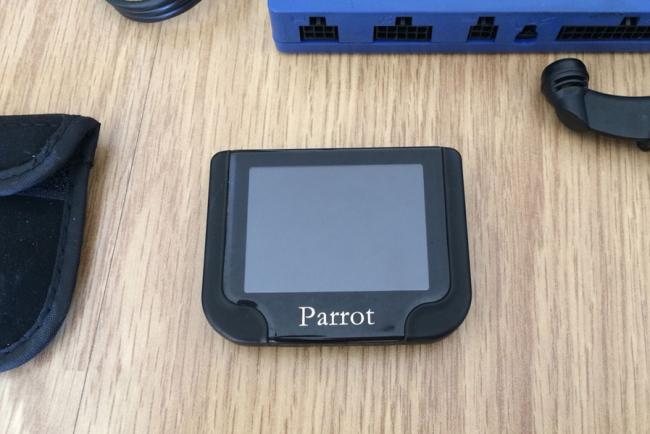 Комплект громкой связи Parrot Комплект громкой связи Parrot