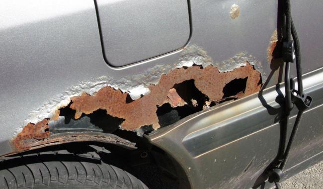Коррозия кузова автомобиля Коррозия кузова автомобиля