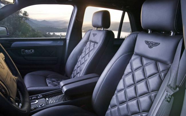 Кожаный салон автомобиля Кожаный салон автомобиля