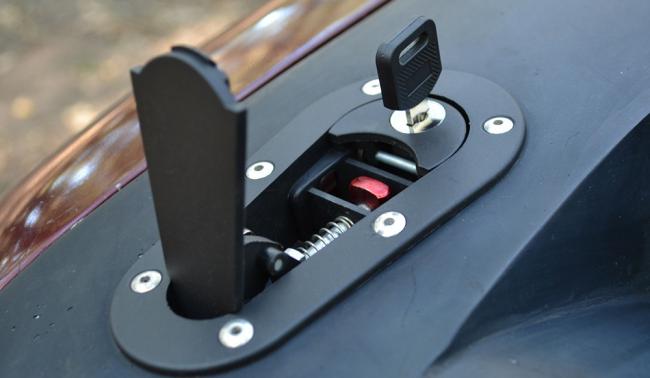 Блокировка капота Блокировка капота