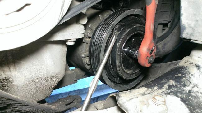 Замена муфты компрессора кондиционера Муфта компрессора кондиционера