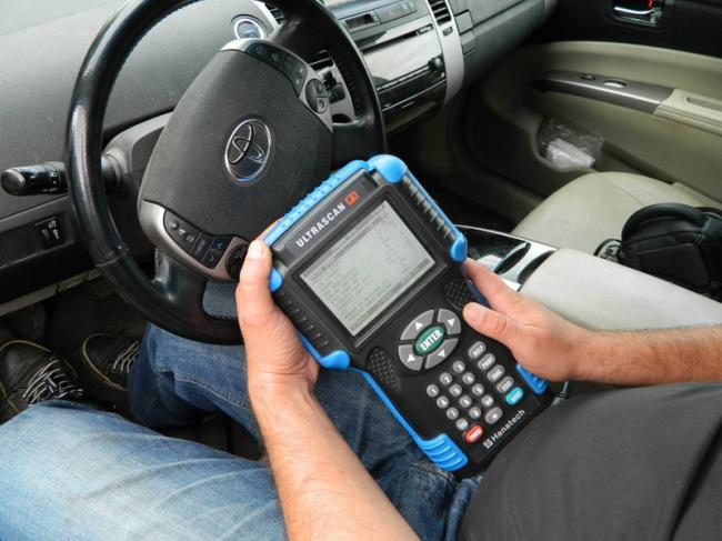 Мультимарочный сканер для диагностики авто Мультимарочный сканер для диагностики авто