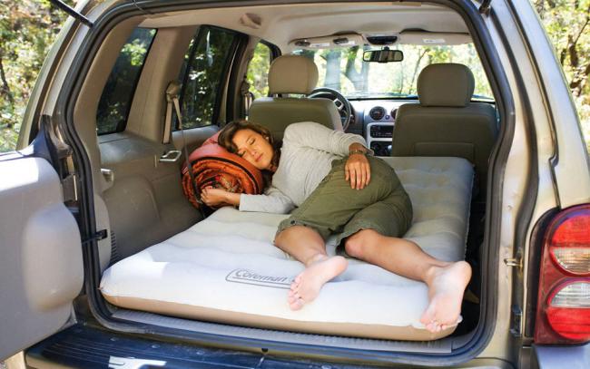 Надувной матрас для багажника автомобиля Надувной матрас для багажника автомобиля