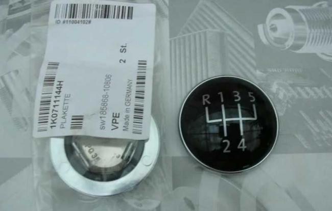 Накладка со схемой на ручку коробки передач Накладка на ручку коробки передач