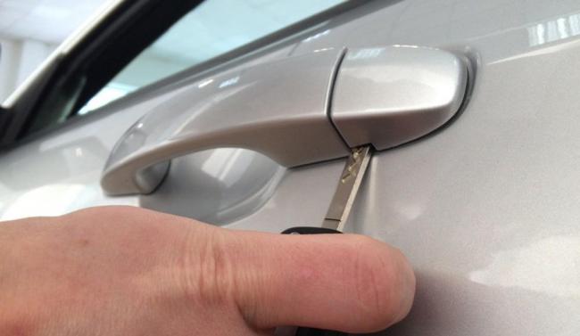 Что делать, если не работает центральный замок машины Что делать, если не работает центральный замок машины