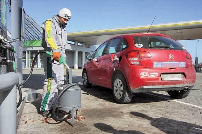 Недолив бензина Недолив бензина