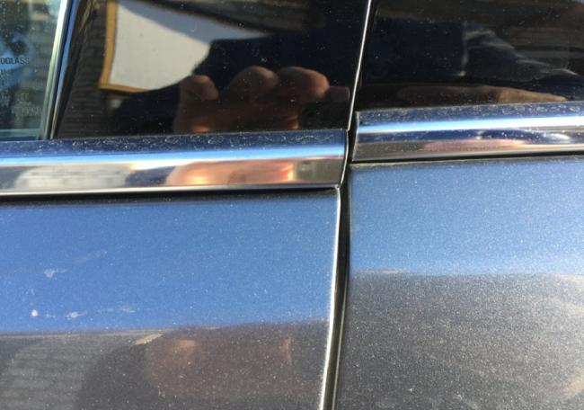 Провисшие двери машины Неровные двери автомобиля