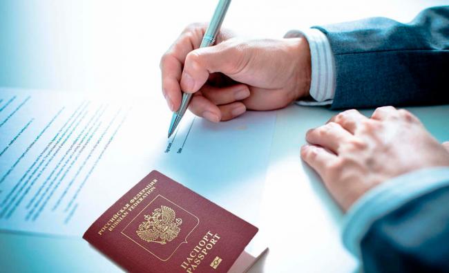 Принятие в дар автотранспортного средства Обладающие правом принятия