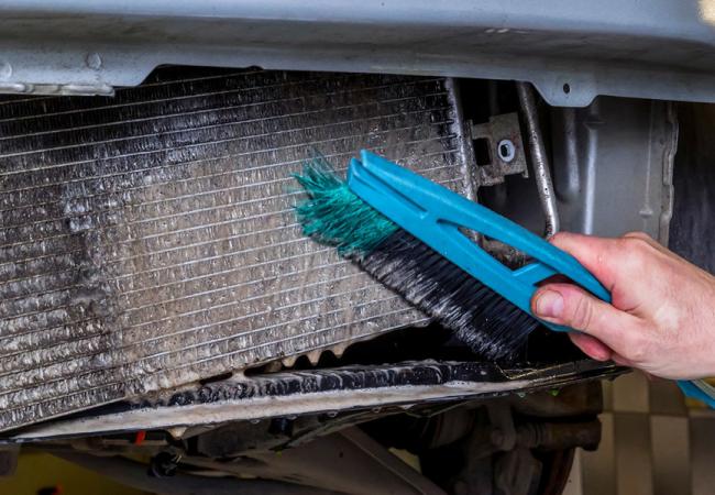 Очистка радиатора кондиционера Очистка радиатора кондиционера