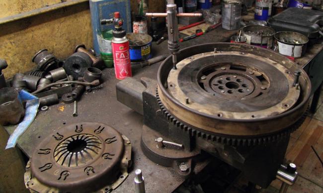 Одномассовый Одномассовый