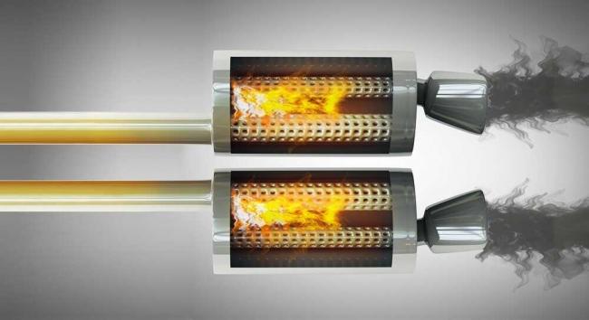 Получение пламени внутри трубы Огонь из выхлопной трубы