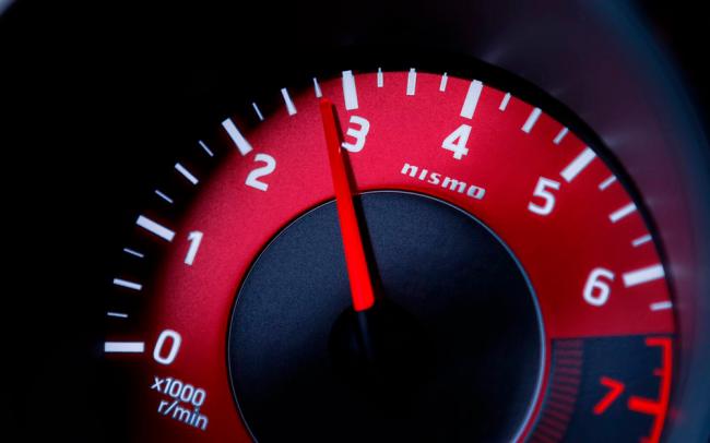 Отсечка стрелок двигателя Отсечка оборотов двигателя