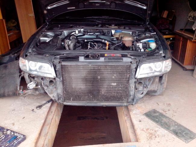 Основная причина холодного радиатора Патрубки горячие а радиатор холодный