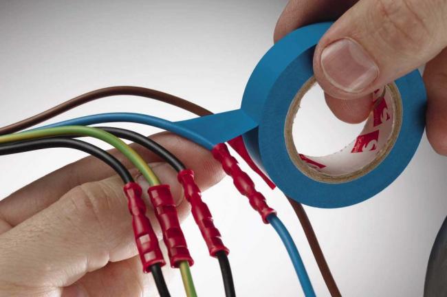 Ремонт проводов подсветки в авто Перебитые провода в авто