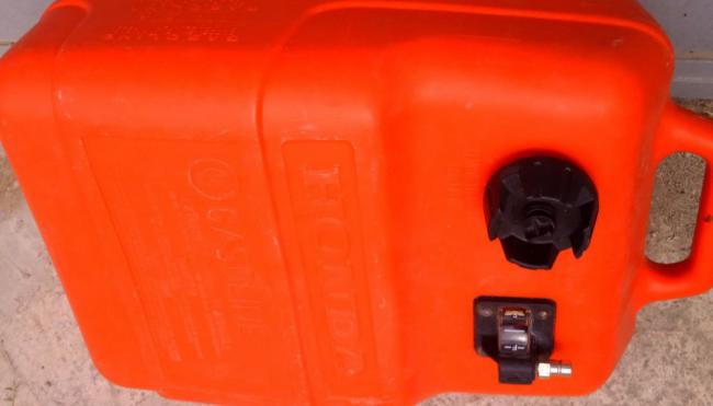 Пластиковый топливный бак Пластиковый топливный бак