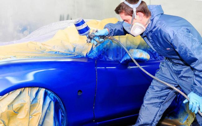 Покраска автомобиля с помощью компрессора Покраска автомобиля с помощью компрессора