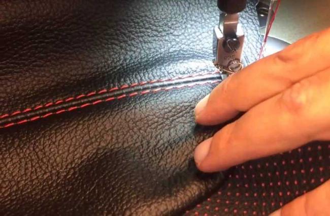 Прошивка швов обивки сиденья автомобиля Пошив обивки сиденья в машине