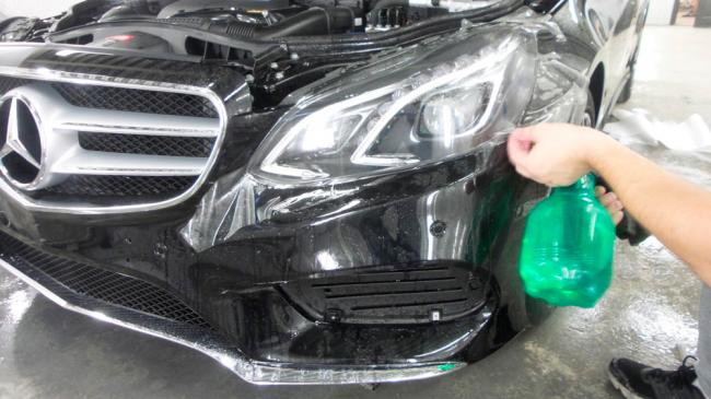 Антигравийная пленка на фары Процедура нанесения