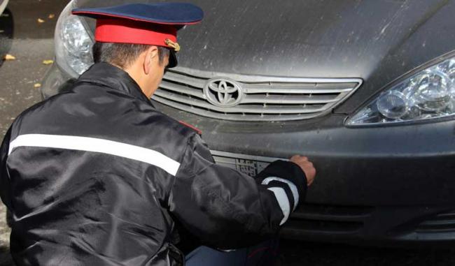 Проверка соответствия правилам установки госномера на машине Проверка соответствия правилам государственного номера