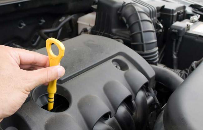 Замер уровня масла в КПП Проверка уровня масла в коробке передач