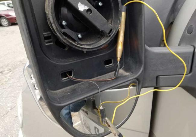 Тестирование работы обогрева зеркала Проверка работоспособности обогрева зеркала