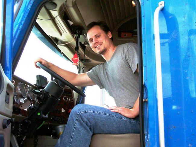 Работа дальнобойщиком Работа дальнобойщиком