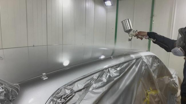 Окрашивание автомобиля краскопультом Работа с краскопультом