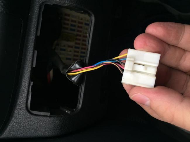 Стандартный блок ручного управления коррректировки фар Разъем ручного корректора в салоне