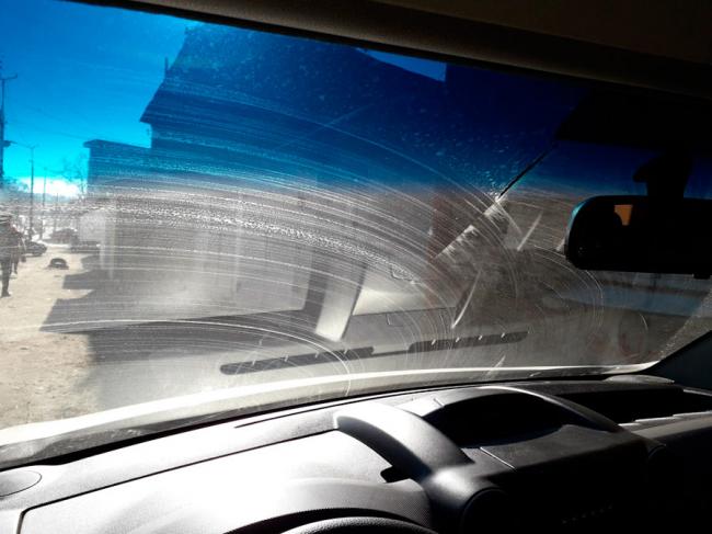 Разводы на лобовом стекле разводы на стекле