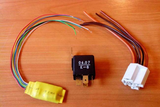 Реле обогрева зеркал с таймером Реле обогрева зеркал