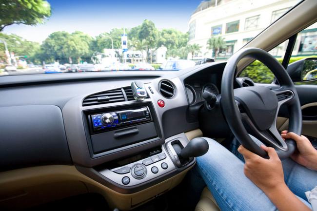 Руль с правой стороны Руль с правой стороны