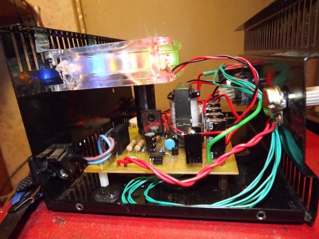 Самодельное зарядное устройство для автомобильных аккумуляторов Самодельное зарядное устройство для автомобильных аккумуляторов