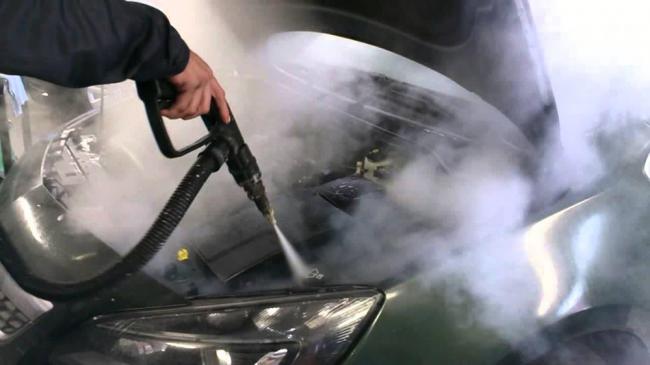 Самостоятельная мойка паром двигателя Самостоятельная мойка паром двигателя