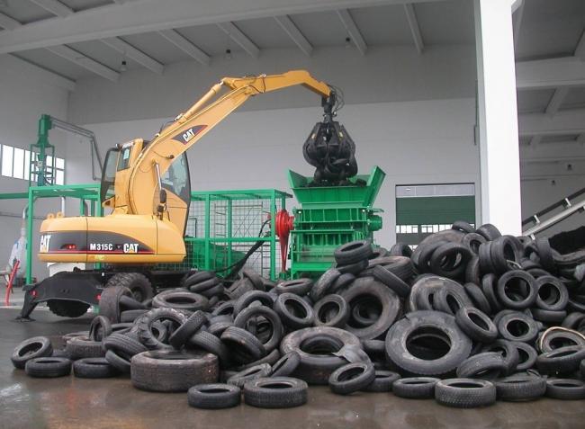 Подержанные покрышки Старые шины