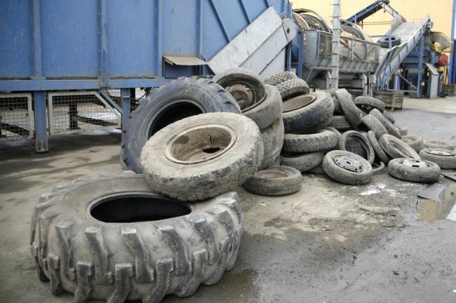 Подержанные шины Старые покрышки