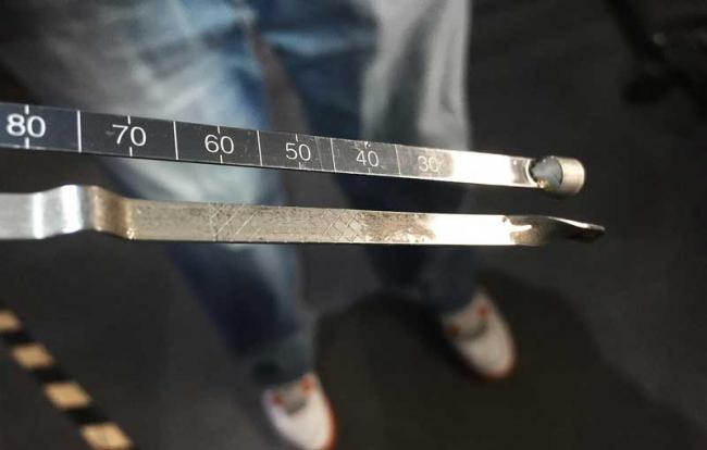 Специальный щуп для проверки уровня масла Щуп для определения уровня масла