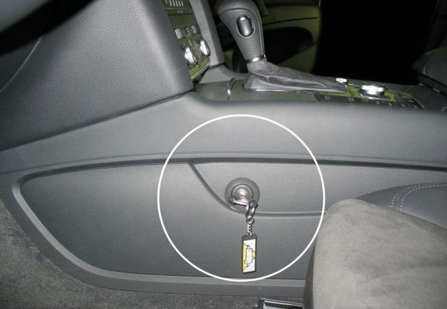 Замок противоугонный на автомат Штыревой Mul-T-Lock