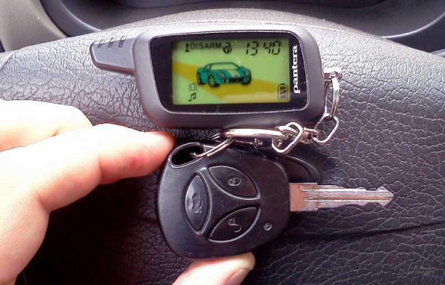 Брелок системы сигнализации с функцией автозапуска Сигнализация с функцией автозапуска