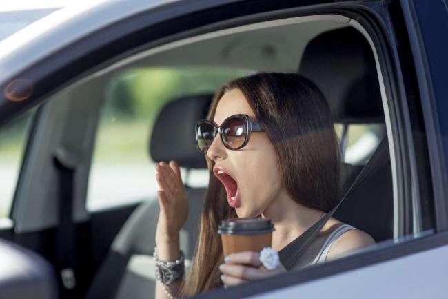 Кофе за рулём может помочь Кофе за рулём может помочь