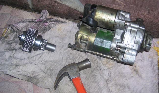 Стартер в разборе Стартер в разборе