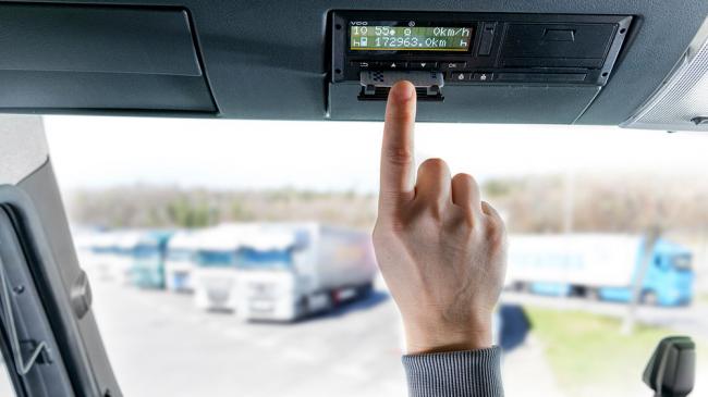 Тахограф в автомобиле Тахограф в авто