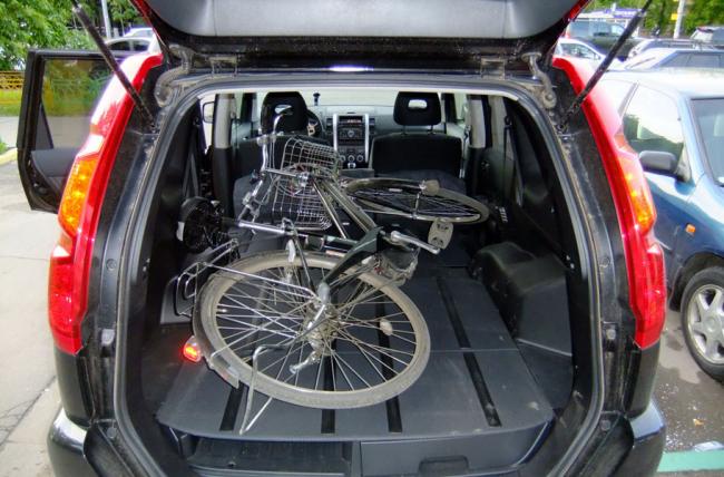 Транспортировка велосипеда в салоне автомобиле Транспортировка велосипеда в салоне автомобиле