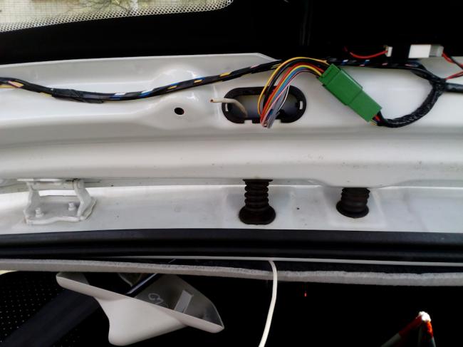 Установка камеры заднего вида на машину Установка камеры на авто