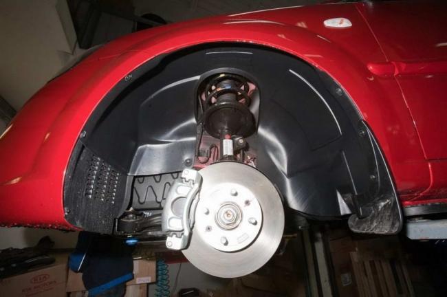 Установка подкрылок на машину Установка подкрылок на машину