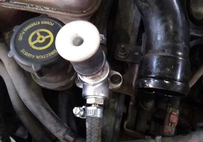 Установка топливного насоса низкого давления на автомобиль Установка ТННД на автомобиль