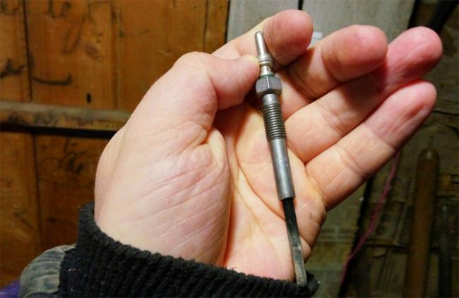 Визуальная проверка свечей накала Визуальная проверка свечей накала