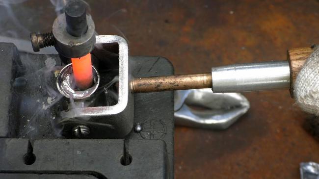 Восстановление клемм аккумулятора Восстановление клемм аккумулятора