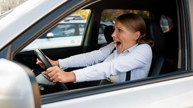 Время реакции водителя Время реакции водителя