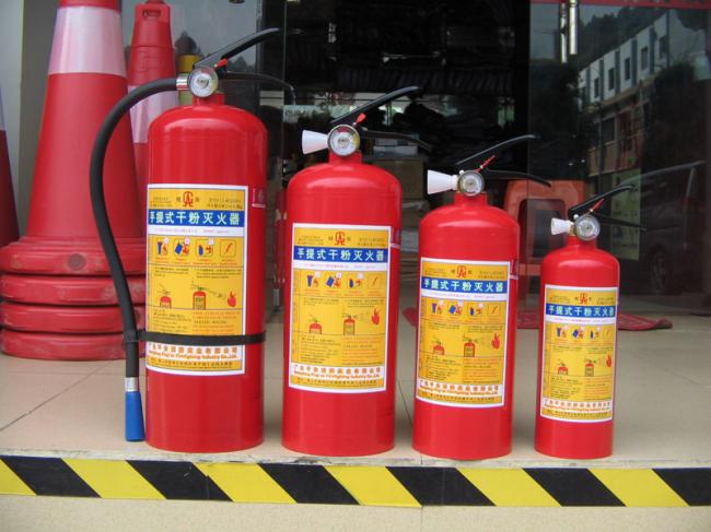 Выбор автомобильного огнетушителя Выбор автомобильного огнетушителя